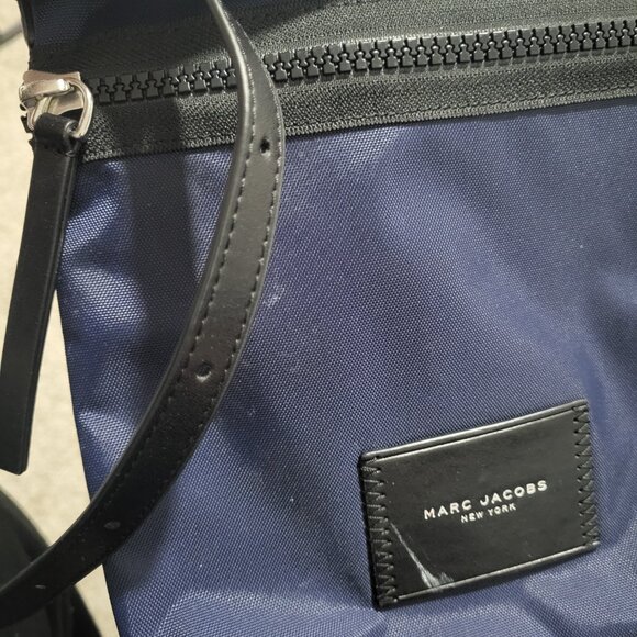 Marc Jacobs Dark Blue Messenger Bag - Picture 8 of 8